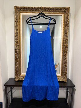 Satin Look Double Slit Midi Dresses Red & Blue Size L Set of 2